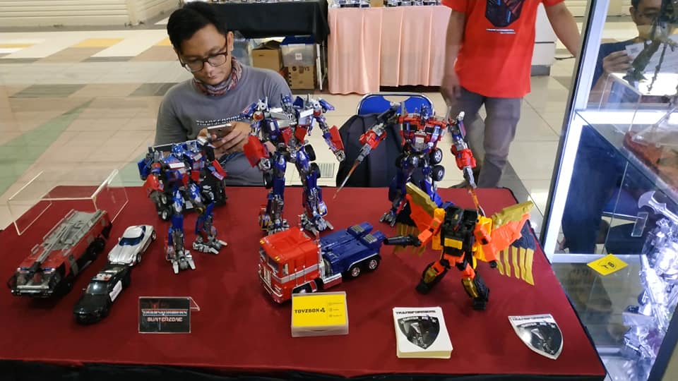 Tomoci, komunitas untuk orang-orang yang suka mainan (Foto: Facebook/Kemas Yulius Michwan)