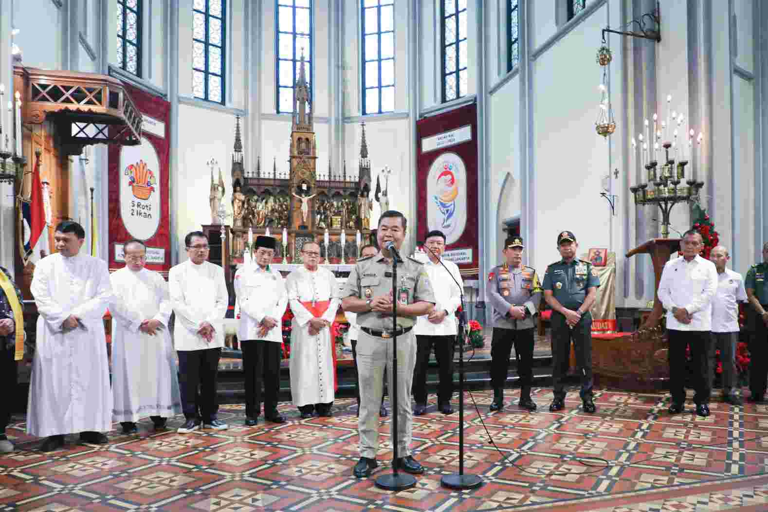 Pj Teguh Pastikan Perayaan Natal 2024 di Jakarta Berjalan Aman dan Lancar