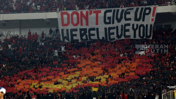 Aksi supporter Timnas Indonesia Dukung Indonesia Lawan Arab Saudi 