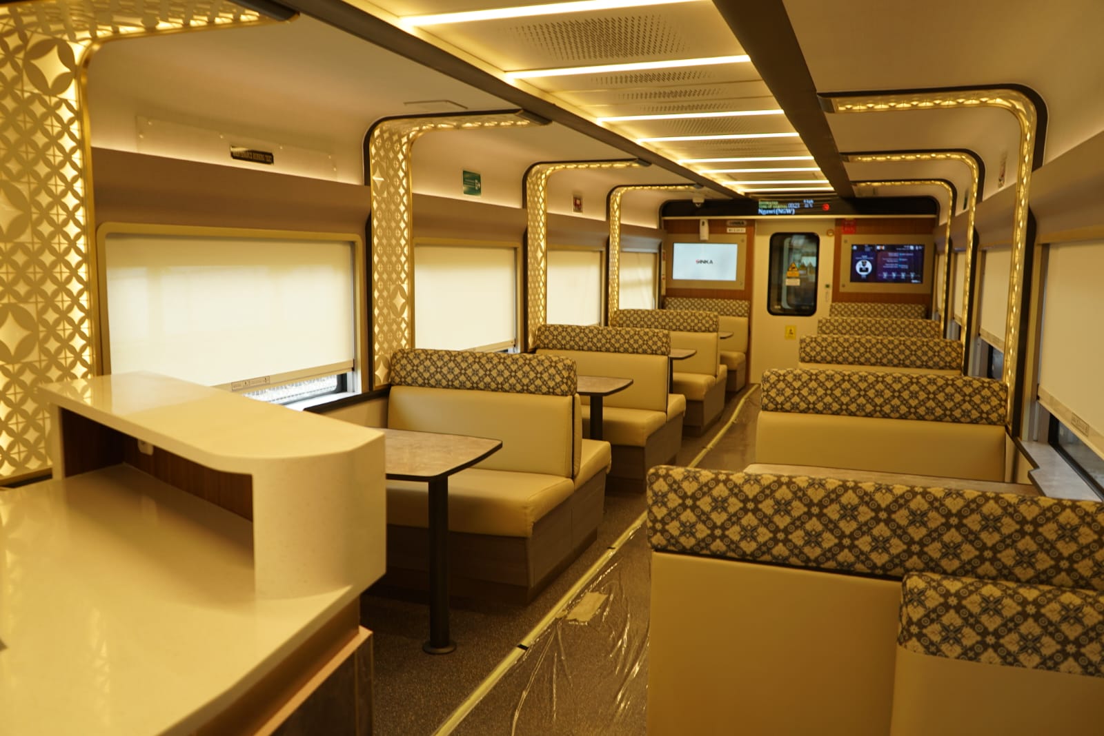 Keunggulan kereta ekonomi Stainless Steel New Generation