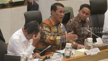 Raker Komisi IV DPR Bahas Upaya Pemulihan Pascabencana Banjir Sumatera 