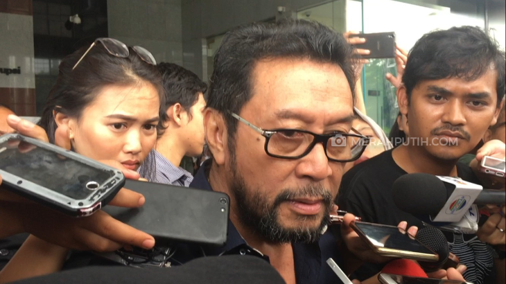Politisi Golkar Yorrys Raweyai