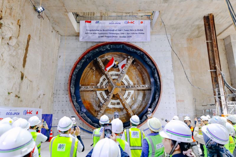 Terowongan 240 Meter Stasiun MRT Glodok-Kota Telah Rampung di Bangun