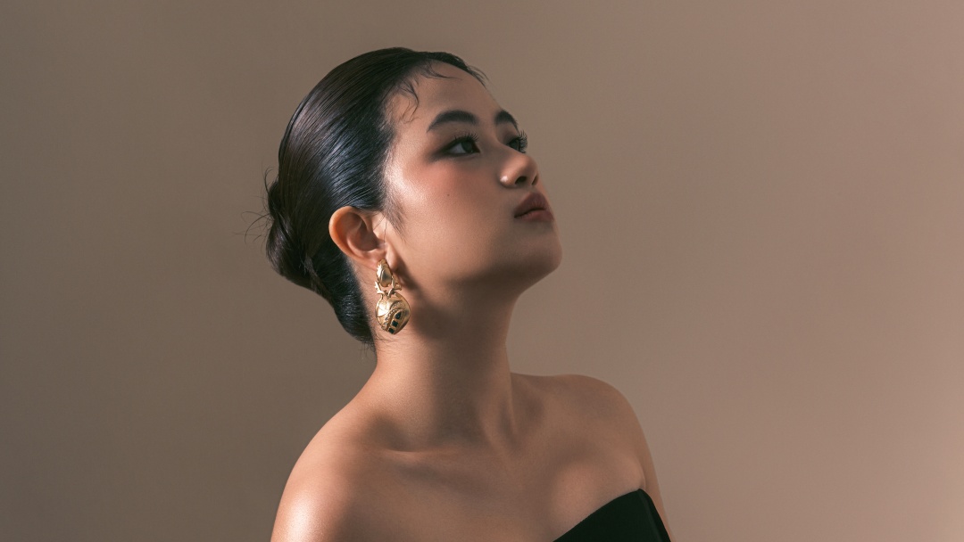 Elisa Jacqueline Bicara LDR Lewat 'Tak Ingin Terulang Lagi'
