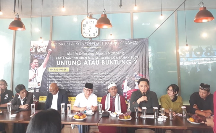 Salah satu jubir Timses Jokowi-Ma'ruf Amin Farhat Abbas