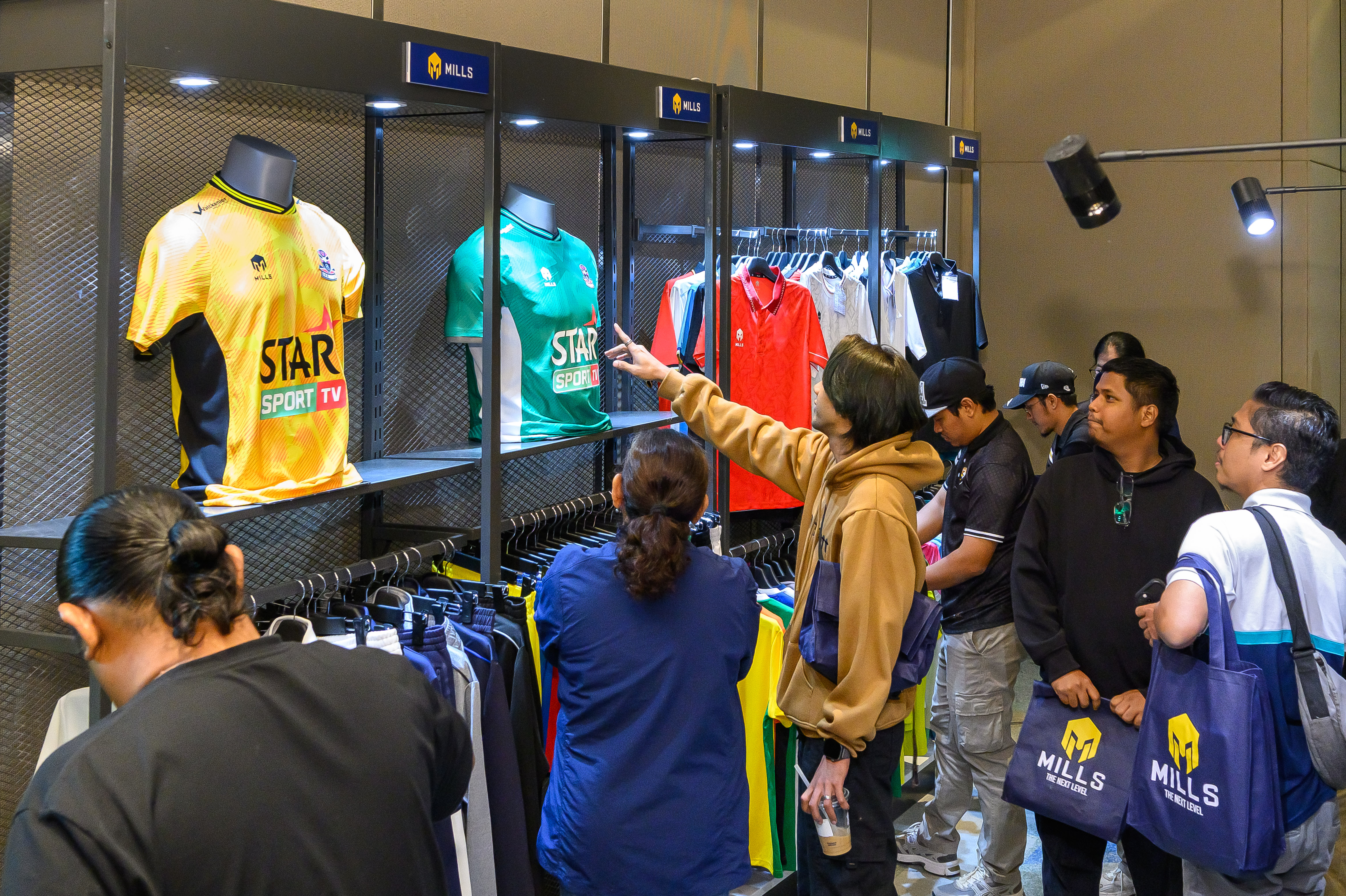 MILLS Siap Taklukkan Pasar Sportswear Malaysia dengan Gandeng Terengganu FC Hingga Universal Sports