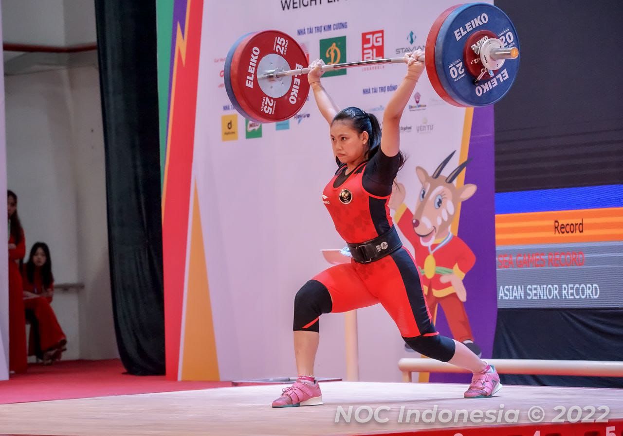 Tsabitha Alfiah Ramadani meraih medali perunggu SEA Games 2021 Vietnam dari nomor women 64 kg yang digelar di Hanoi Sports Training and Competition Center, Sabtu (21/5). NOC Indonesia/MP Media/Evan Andraws)