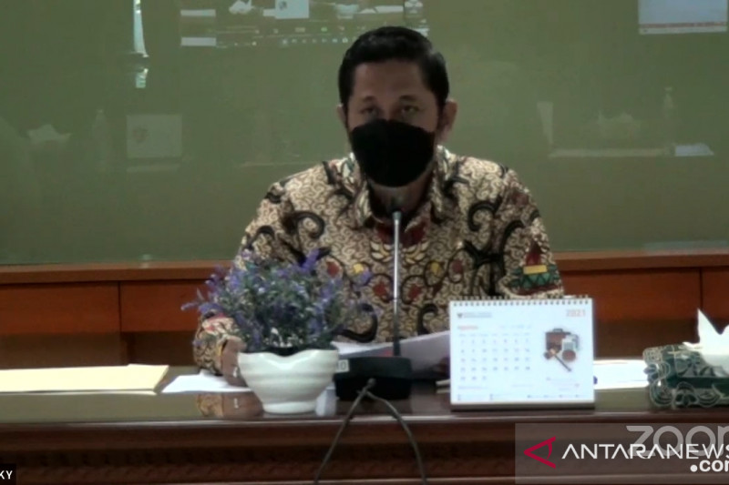 angkapan layar Ketua Komisi Yudisial (KY) Prof. Mukti Fajar Nur Dewata mengumumkan nama-nama yang lolos tes tahap ketiga Calon Hakim Agung 2021. ANTARA/Muhammad Zulfikar