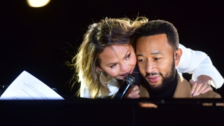 John Legend dan Chrissy Teigen di Kubu Joe Biden