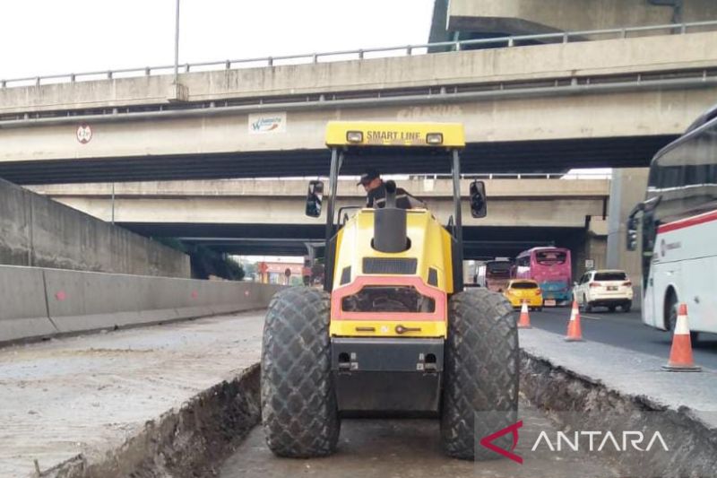 Hati-hati, Ada Rekonstruksi Rigid di Tol Jakarta-Cikampek
