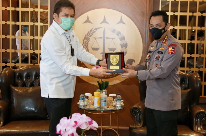 Datangi Jaksa Agung, Kapolri Jenderal Listyo Pastikan Perkuat Sinergi Penegakan Hukum