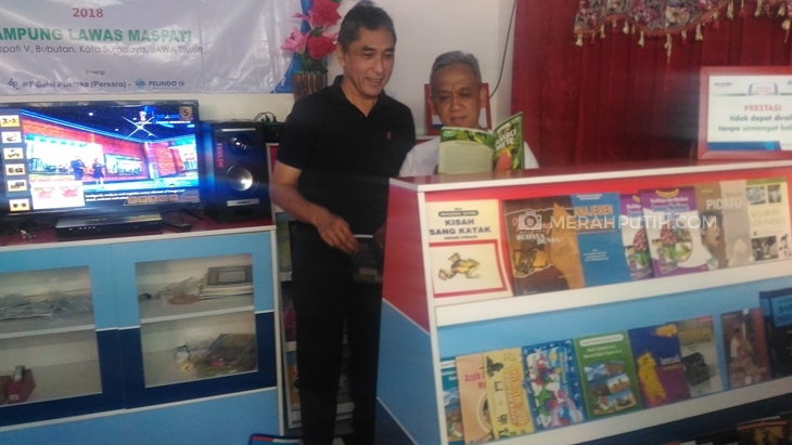 Perpustakaan mini yang digemari di Kampung Maspati (MP/Budi Lentera)