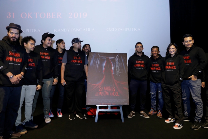 Beberapa bintang berfoto saat konferensi pers (Foto: MP/Albi)