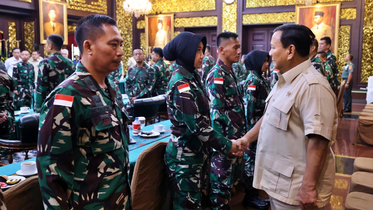 Prabowo Beri Arahan 40 Nakes yang Akan Tugas Misi Kemanusiaan Gaza