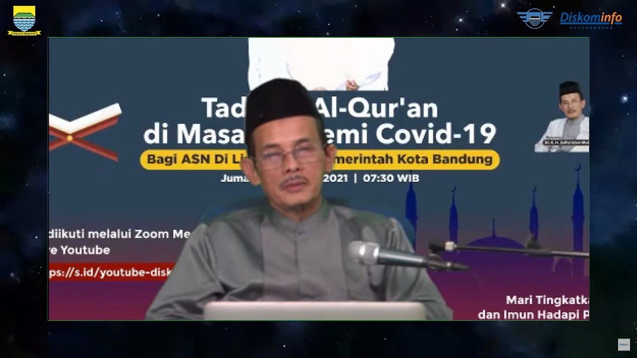 Ustaz Saiful Islam Mubarak saat memandu acara Tadarus Alquran di Masa Pandemi Covid-19 Bagi ASN di Lingkungan Pemkot Bandung secara virtual.