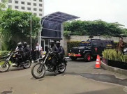 Pimpinan KPK Dikawal Brimob Saksikan Pelantikan Firli Cs di Istana