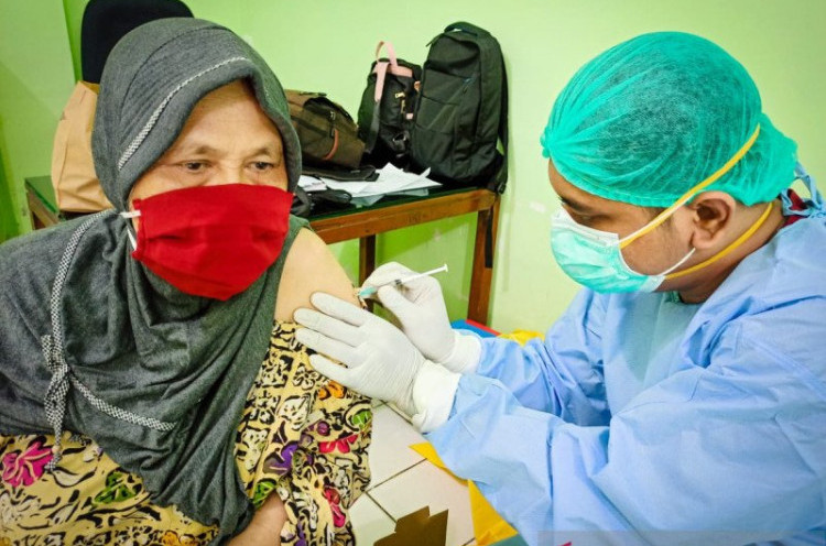 Polda Metro Gelar Vaksinasi COVID-19 Massal di Kampung Tangguh Jaya, Targetnya?