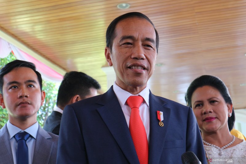 Jokowi Tiba di Gedung MPR/DPR Didampingi Keluarga