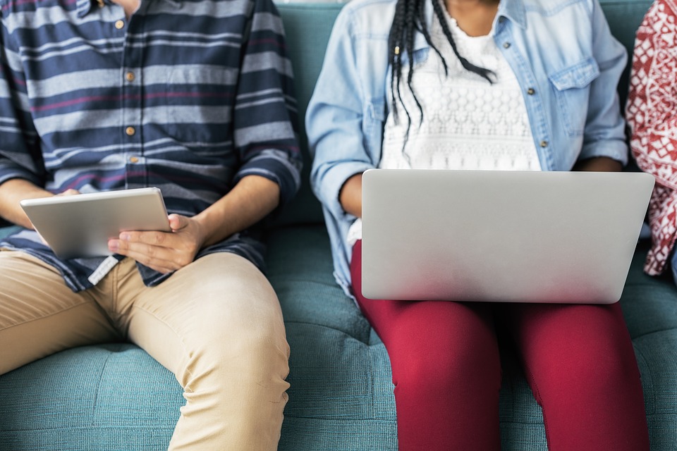 Digital Parenting, Mengupas Metode Didik Orang Tua di Era Kekinian