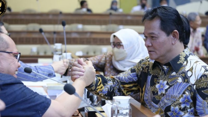 DKPP Tetap Periksa Ketua KPU Hasyim Asy'ari meski Laporan Dicabut
