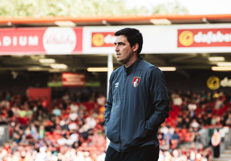 Andoni Iraola Kurang Tertarik ke AC Milan karena Anggaran Belanja Pemain Kecil