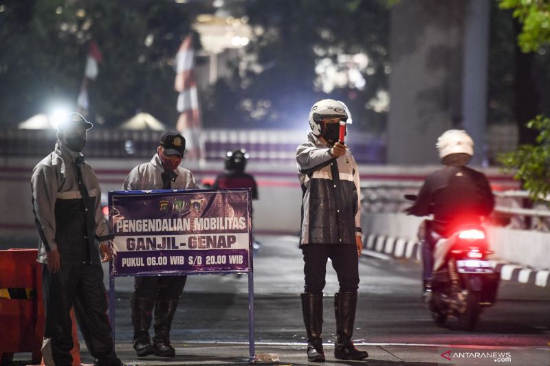 Polisi Belum Tindak Pelanggar Ganjil Genap di 10 Titik Baru