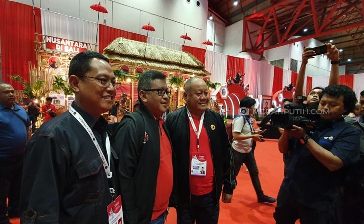 Hasto Dukung KPK Kembangkan Suap Komisioner KPU Wahyu Setiawan