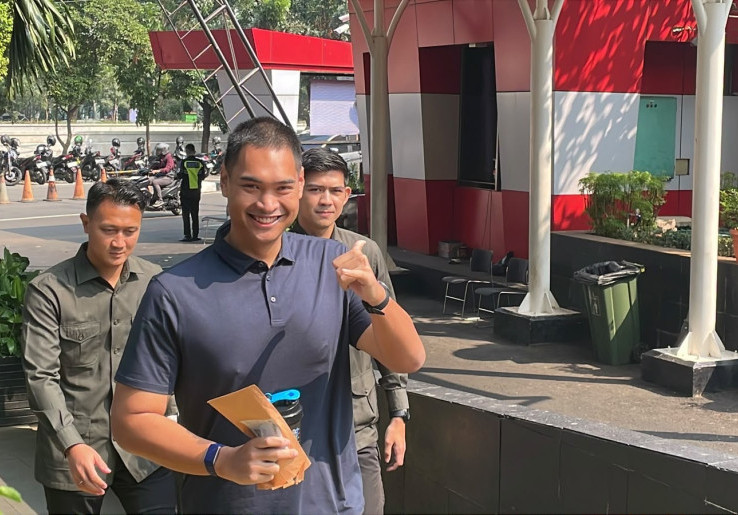 Eks Menpora Dito Ariotedjo Penuhi Panggilan KPK, Tampak Lebih Kurus