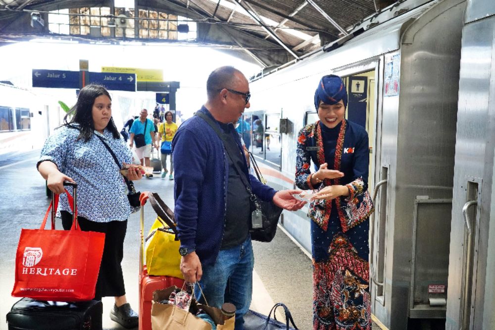 Jelang Libur HUT RI, Penumpang Kereta Api Melonjak