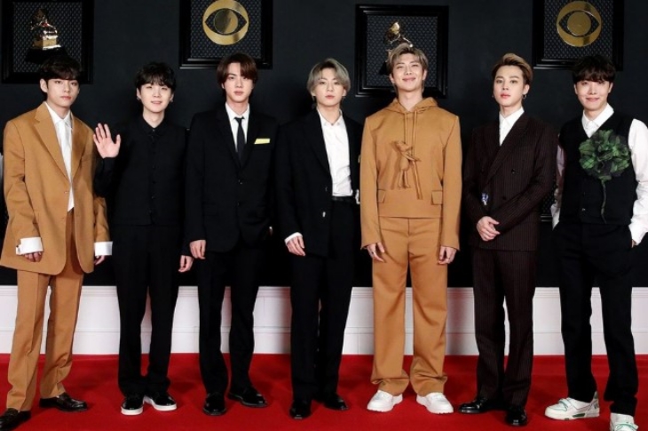 BTS di karpet merah dari Korea dengan balutan Louis Vuitton. (Foto: Louis Vuitton)