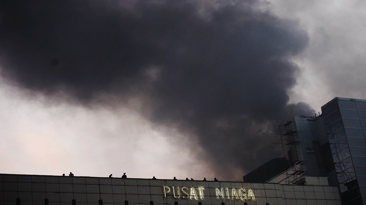 Polisi Segera Olah TKP di Area Kebakaran Gedung Niaga PRJ