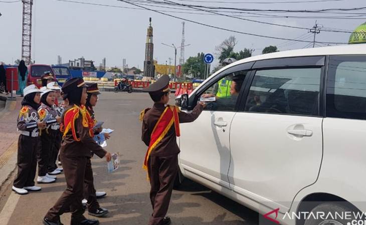 Jangan Sampai Terjebak saat Malam Tahun Baru, Car Free Night Berlaku di Jalan Raya Puncak