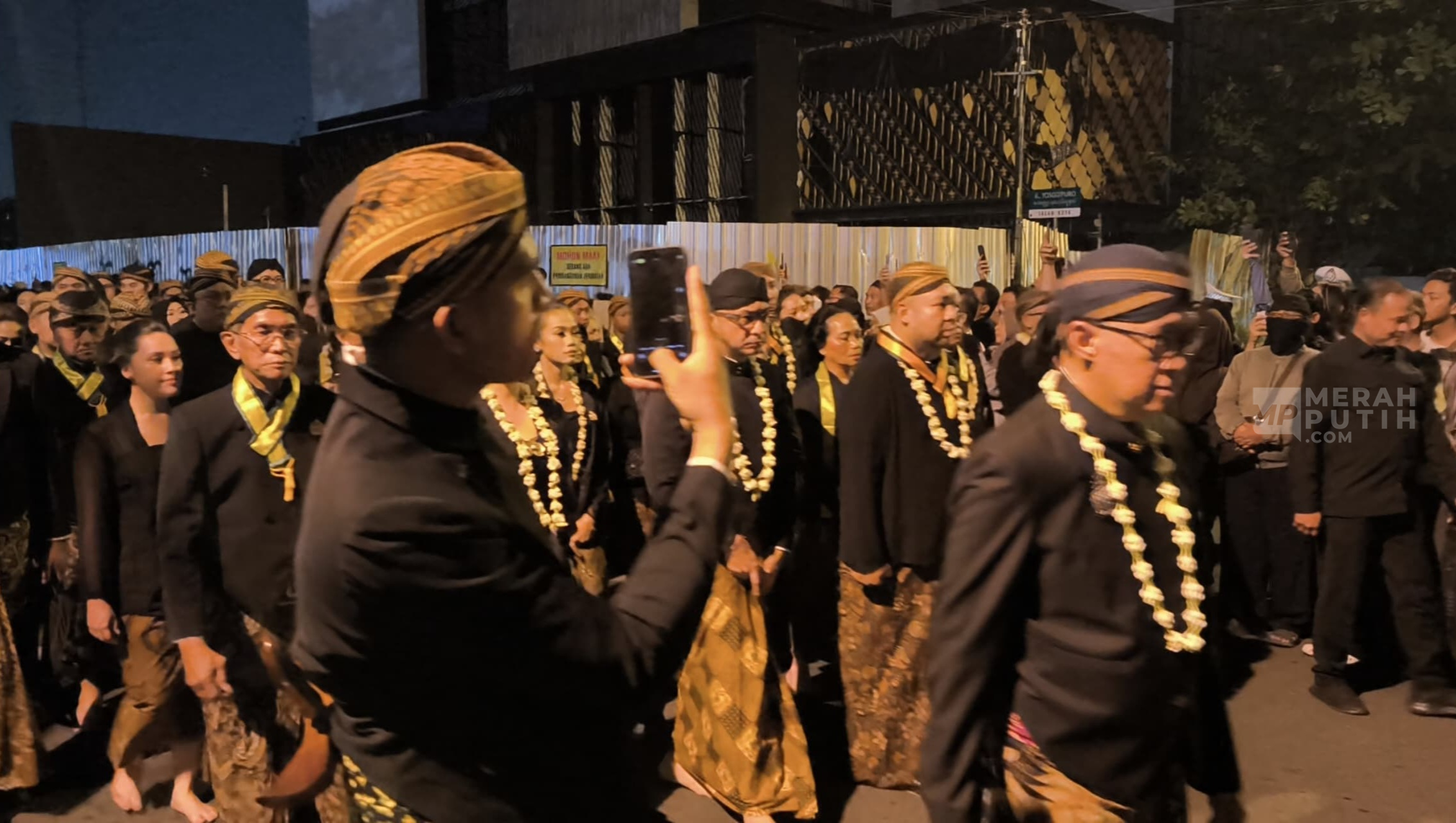 Anak Presiden Prabowo Ikut Kiran Malam 1 Suro Mangkunegaran