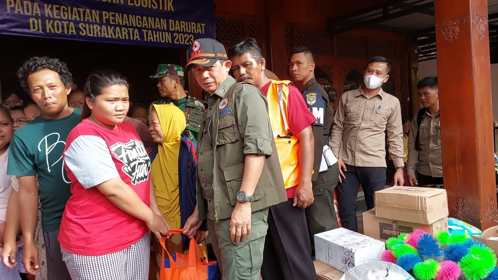 Presiden Jokowi Perintahkan Kepala BNPB Beri Bantuan Korban Banjir Solo
