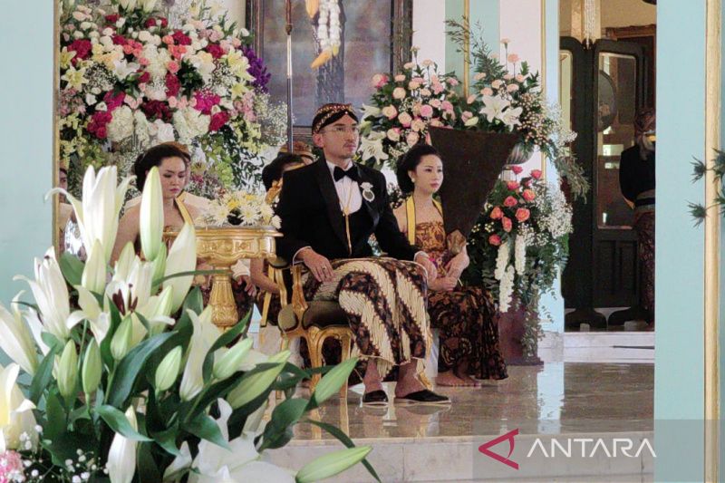 Dua Pusaka Hadir Saat Pengukuhan GPH Bhre Jadi KGPAA Mangkunegara X