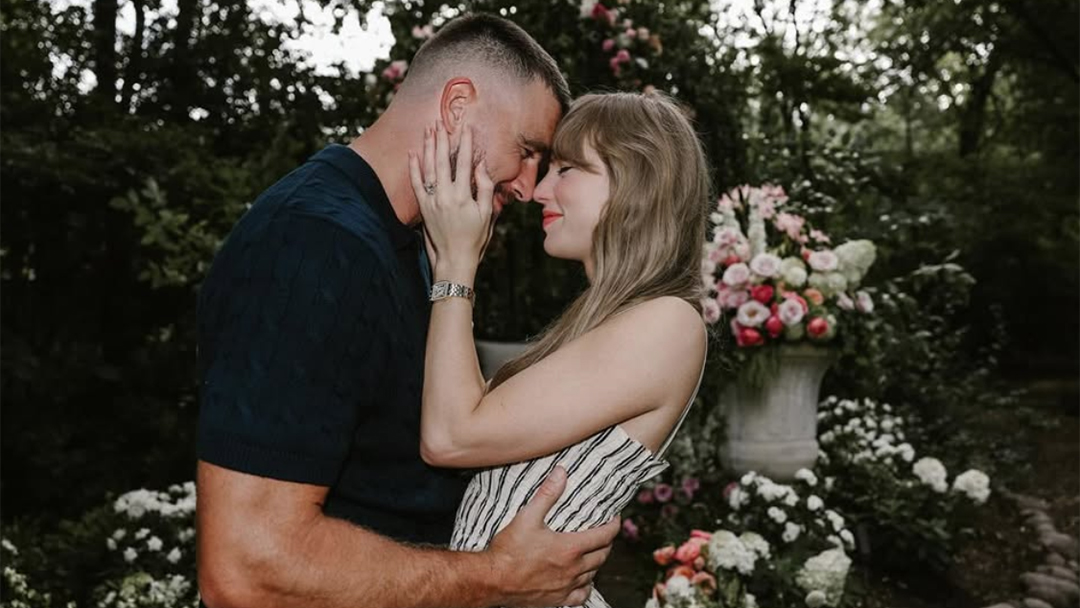 Taylor Swift dan Travis Kelce Resmi Bertunangan, Umumkan lewat Foto-Foto di Media Sosial