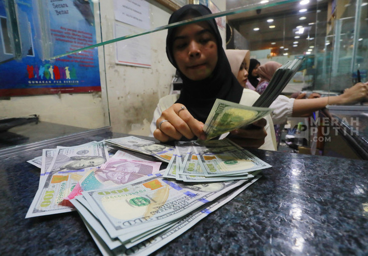 Legislator Minta BI Tak Biarkan Nilai Rupiah Bergerak Liar