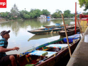 Keindahan Kota Tangerang Dilihat dari Kali Cisadane