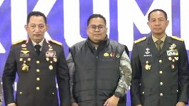 Kapolri dan Panglima TNI Tanda Tangani Prasasti Komitmen Netralitas Pemilu 2024