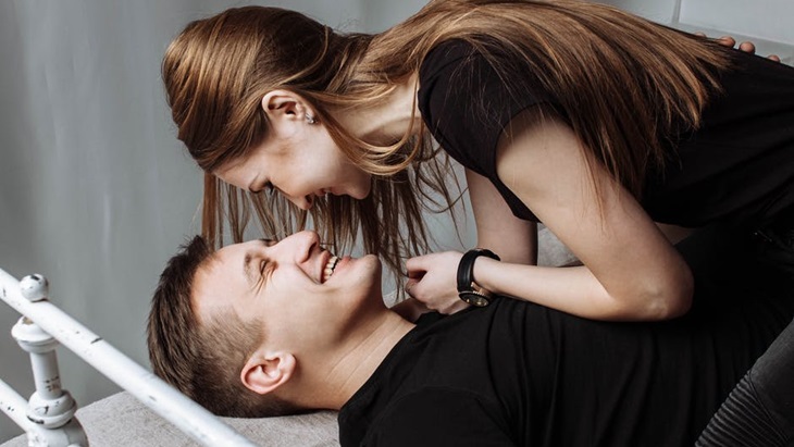 7 Titik Pembangkit Gairah Seksual Pria, Wanita Harus Paham!
