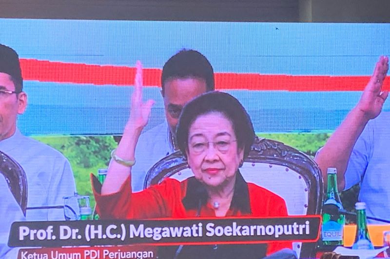 Megawati Umumkan Mahfud MD jadi Cawapres Ganjar Pranowo