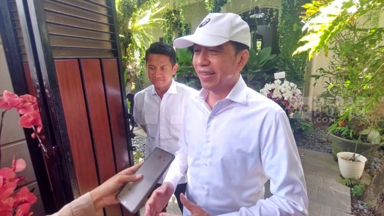 Roy Suryo dan dr Tifa Tak Ditahan, Jokowi: Ikuti Proses Hukum Sampai Persidangan