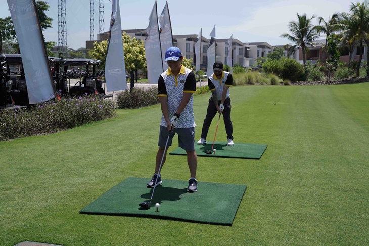 Dewa United Gelar Charity Golf Tournament