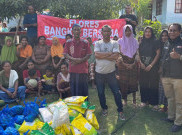 Nyalakan Pelita Kepedulian, Bantuan JHL Foundation Sentuh Lansia dan Janda Korban Gempa Ende 