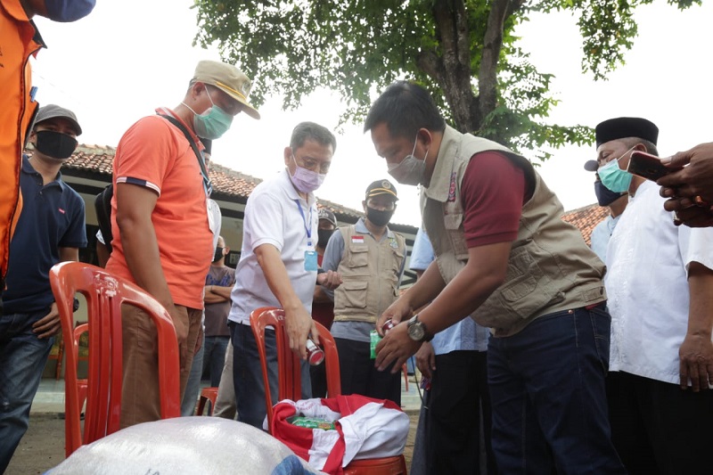 Penyaluran Bansos Kemensos. (Foto: Kememsos).