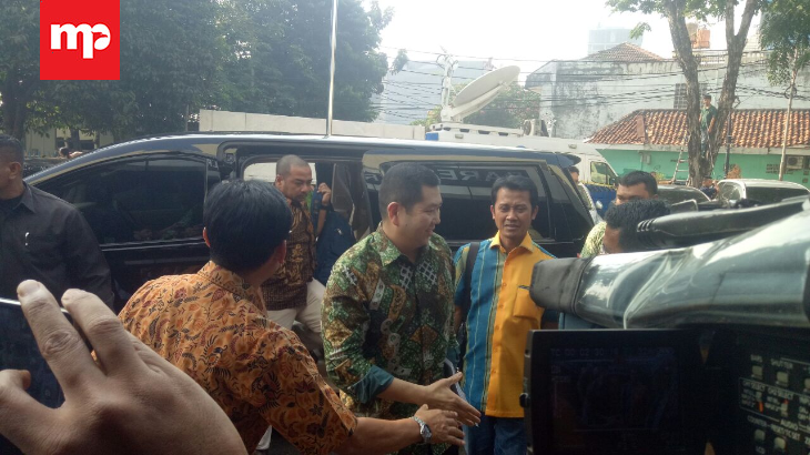 Penuhi Panggilan Soal 'SMS Kaleng', HT Bungkam