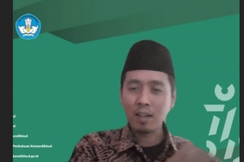  Kepala Badan Penelitian dan Pengembangan dan Perbukuan (Kabalitbangbuk) Kementerian Pendidikan, Kebudayaan, Riset dan Teknologi (Kemendikbudristek) Anindito Aditomo. (ANTARA/Indriani)