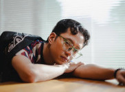 Lirik Lengkap Lagu 'Kata' dari Sezairi Menceritakan Hubungan nan Kompleks