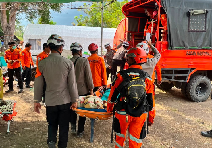110 Ribu Warga Masih Mengungsi akibat Gempa NTT, Ancaman Penyakit Mulai Mengintai