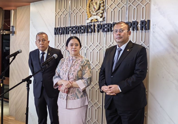 DPR Serahkan 24 Calon Dubes Buat Dilantik Pemerintah